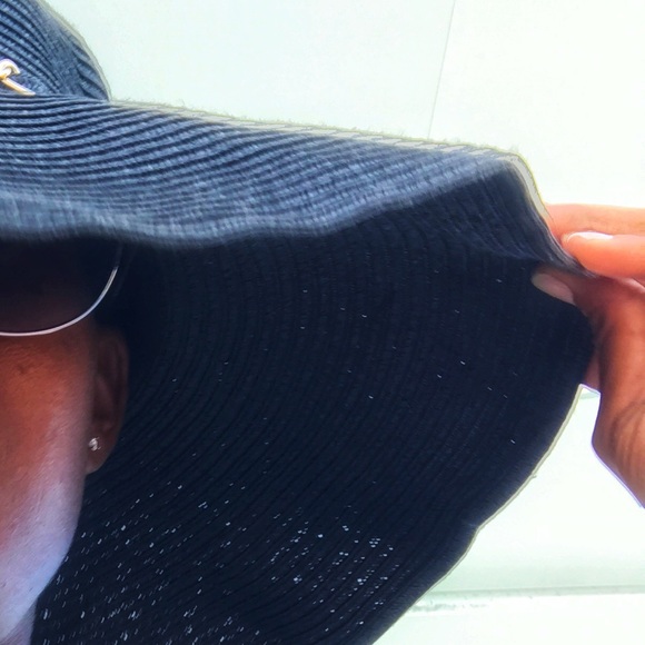 Meet your Posher, Kay - Picture 5 of 7